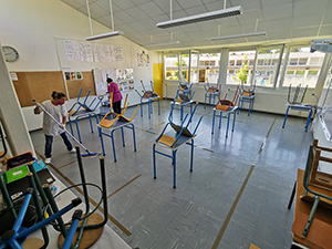 Nettoyage à l'école Jules-Ferry Nettoyage à l'école Jules-Ferry