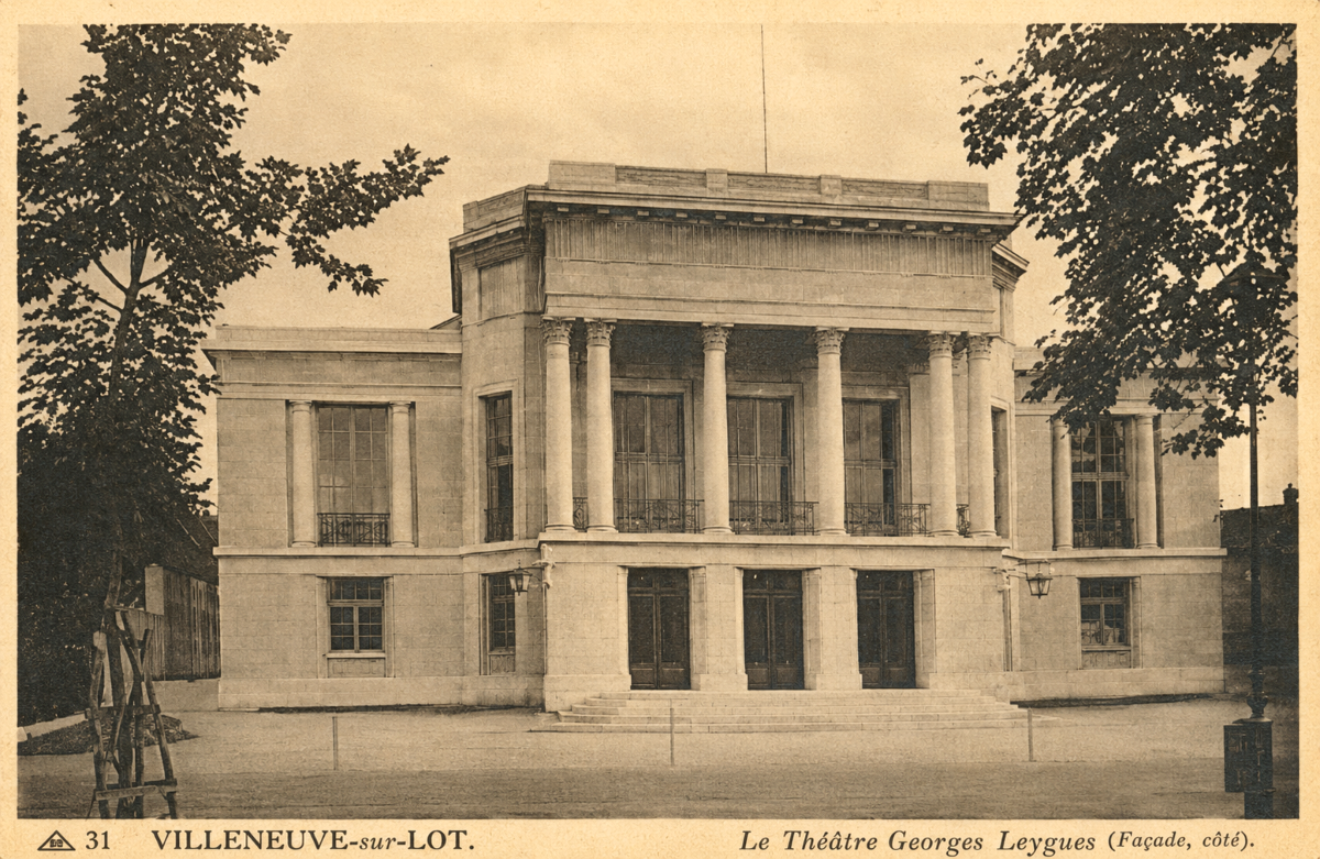 Le Théâtre Georges-Leygues autrefois Photographie ancienne du Théâtre Georges-Leygues à Villeneuve-sur-Lot